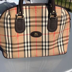 Authentic Burberry handbag. Classic plaid print.